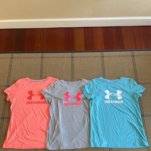 Bundle of 3️⃣ Under Armour Athletic Tees